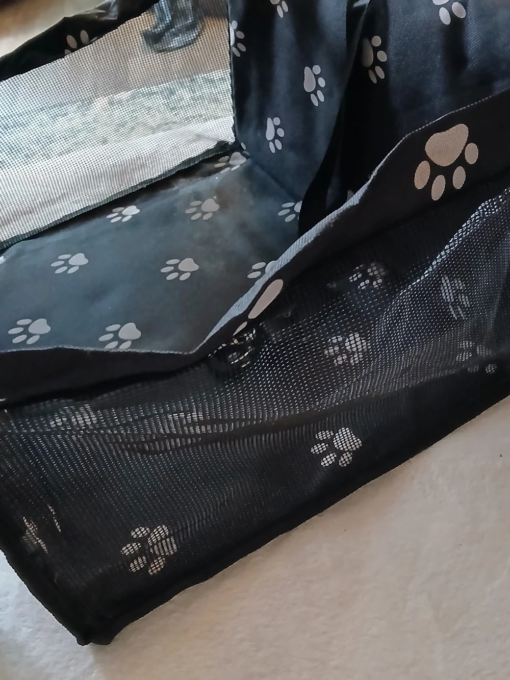 Paw-Print VEHICLE Travel Pet Carrier Safety Bag + 2 Seat Belt Straps